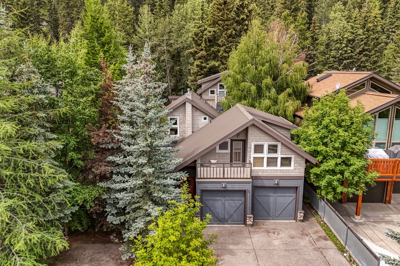 140 Rundle Crescent