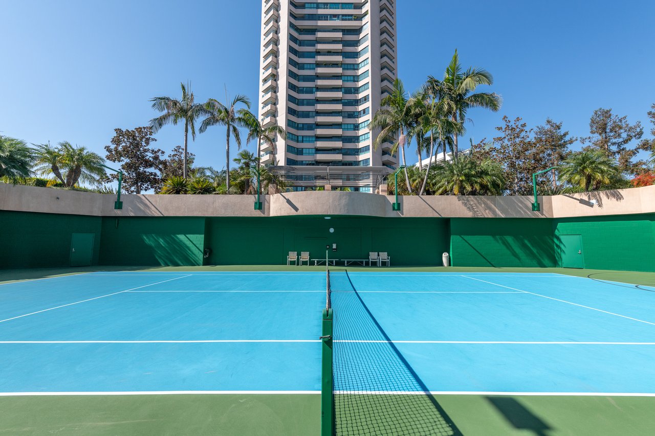 10490 Wilshire Blvd #1705