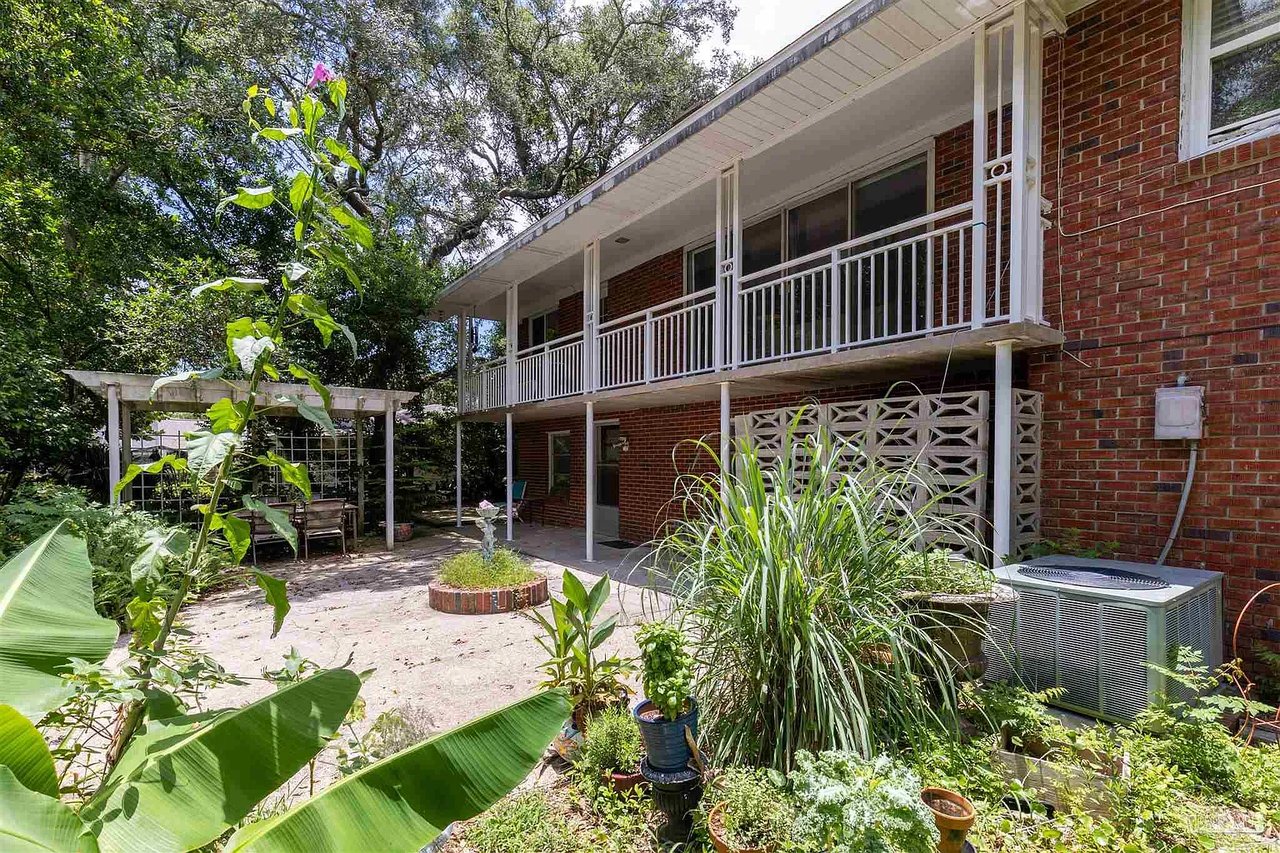 48 Highpoint Dr