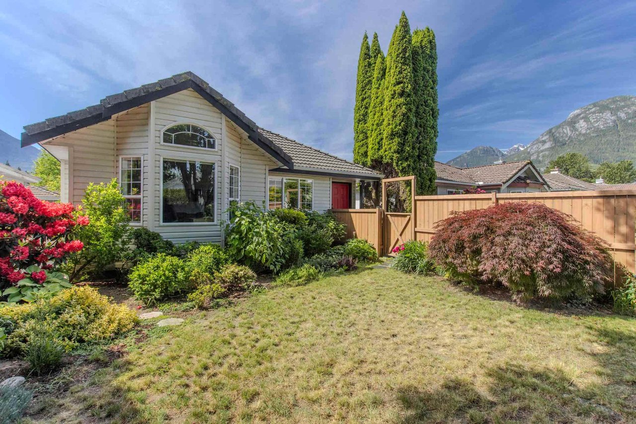 1830 Willow Crescent