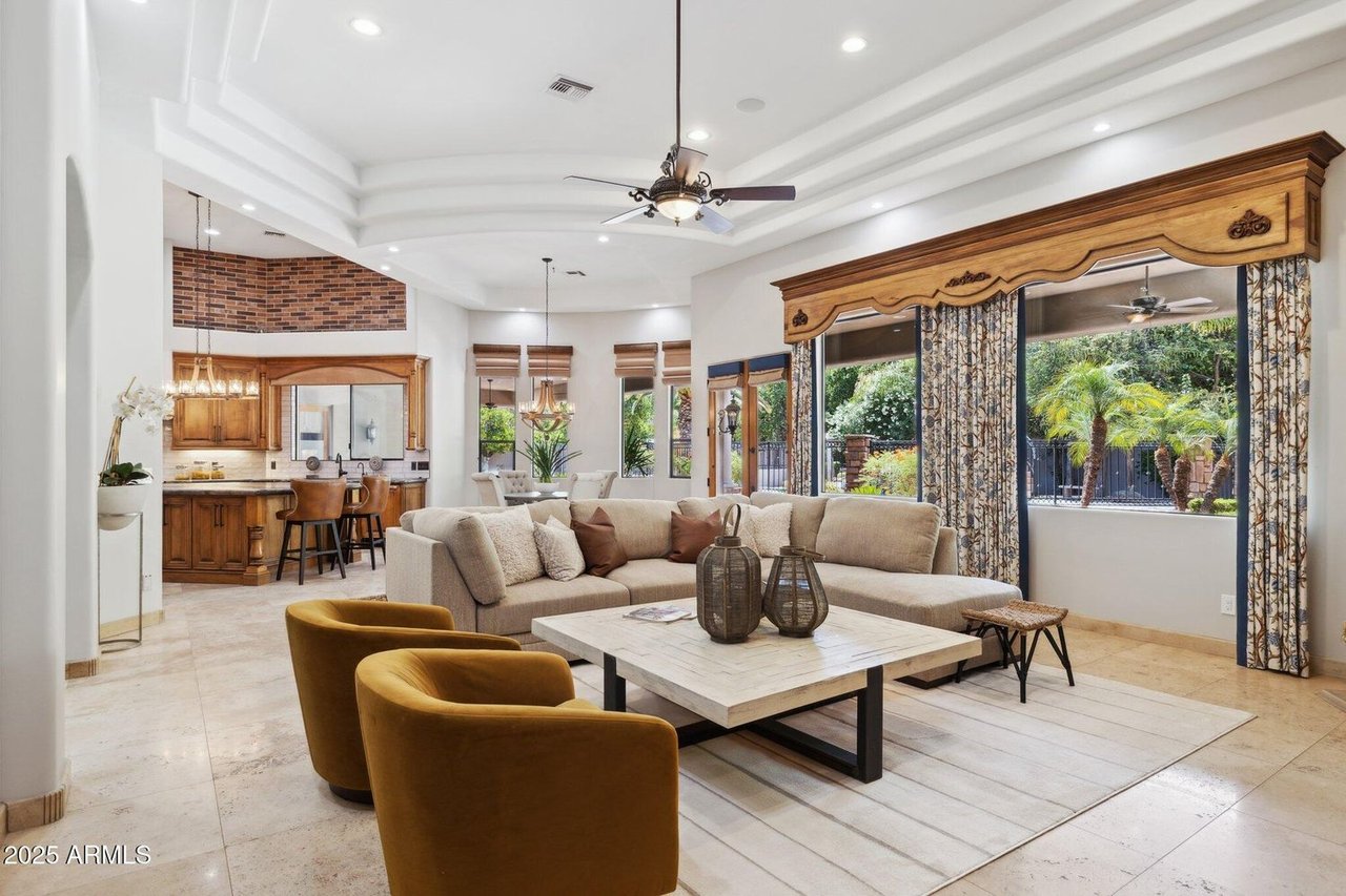 3731 E Halifax Cir 85205
