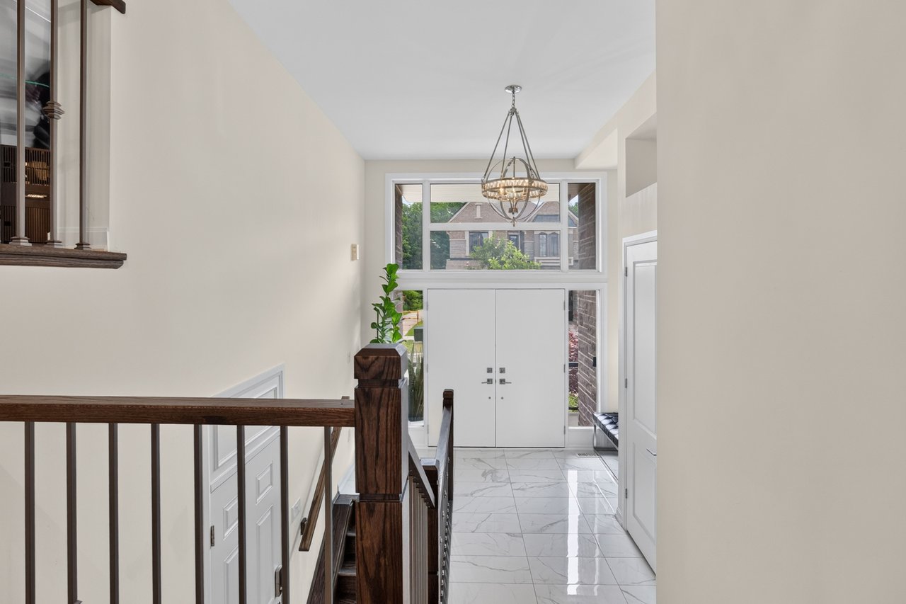 3364 Vernon Powell Drive, Oakville