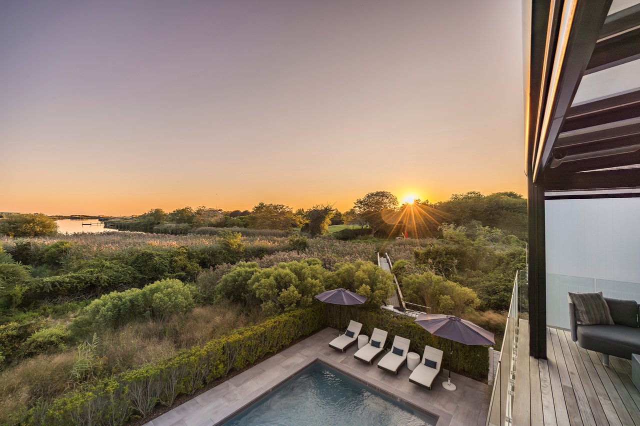 1076 Ocean Road, Bridgehampton