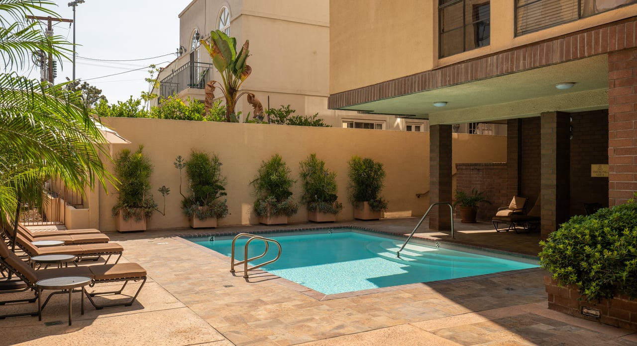 235 S Tower Dr Unit: 301, Beverly Hills 