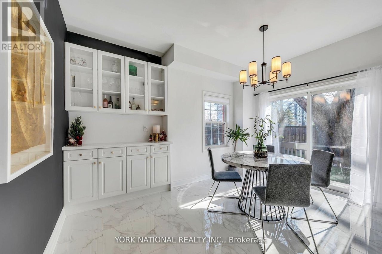 12 Loring Doolittle Ct