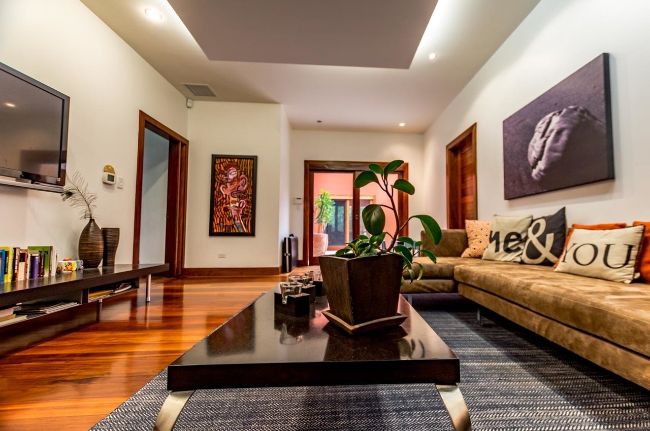 Tropical Gem In Villa Real