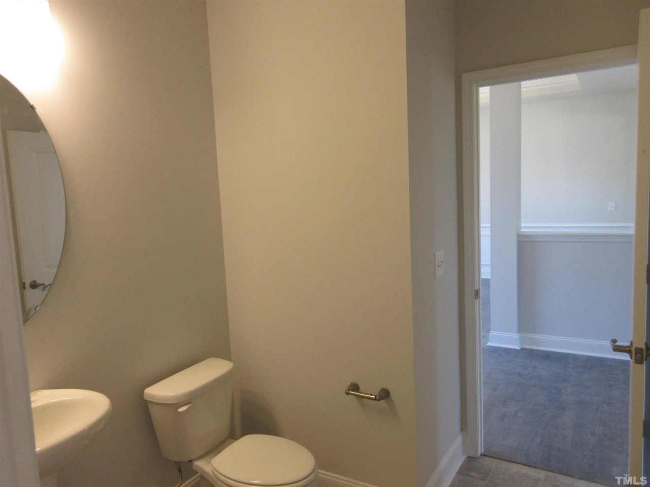 39 N Cousins Ct