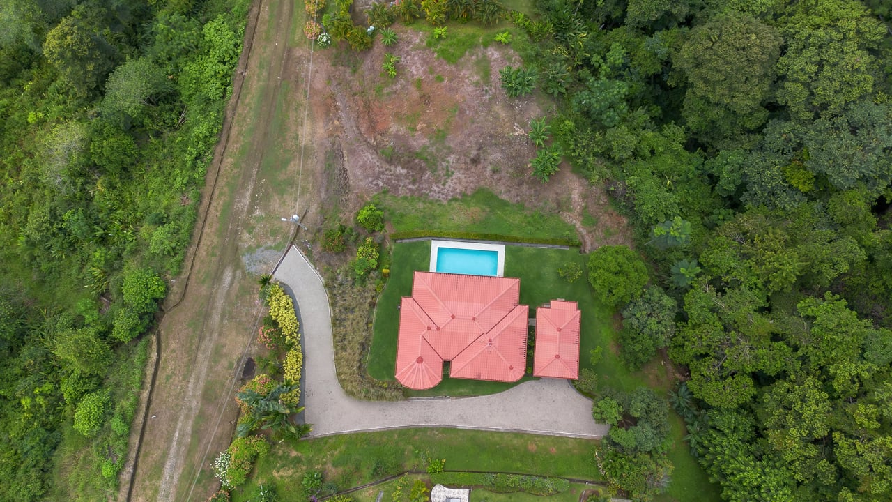 Casa Jean, Window of the Soul 