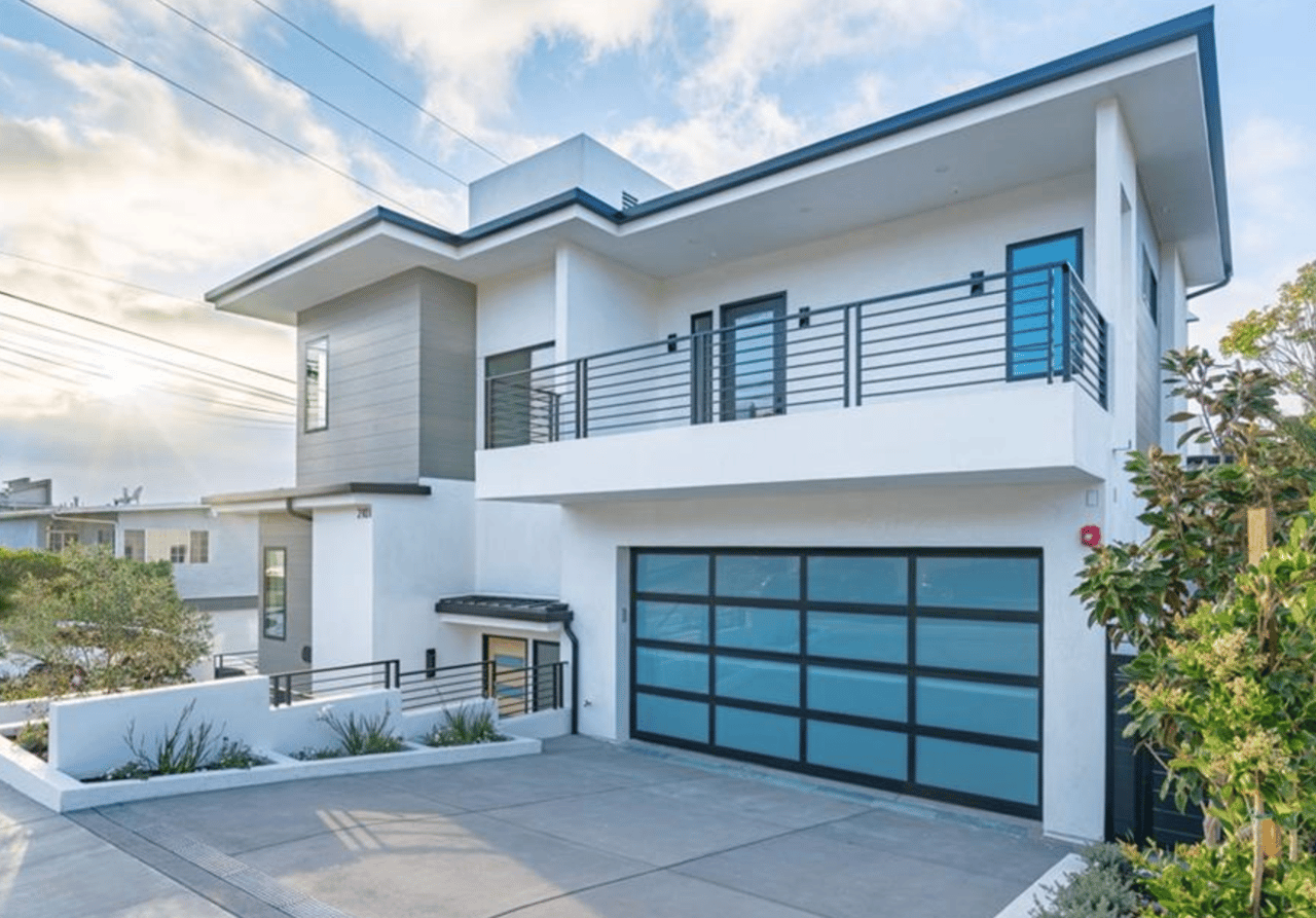 2101 Rockefeller Lane, Redondo Beach