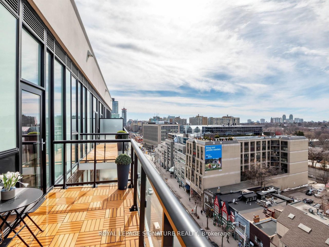 J. DAVIS HOUSE PENTHOUSE 