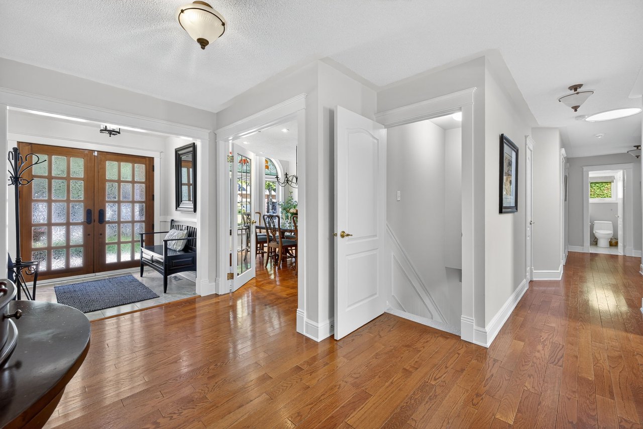 6 Falling Leaf Crt, Aurora