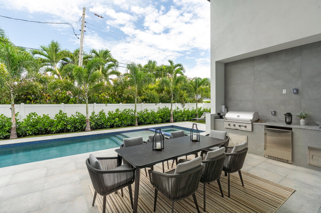 Boca Riviera Farmhouse
