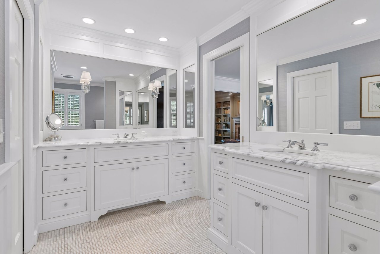 235 Hollander Road, Wayzata