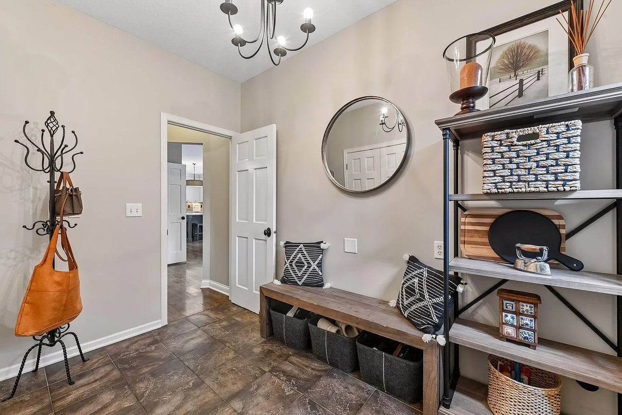 Stunning 2-Story in Springfield Community