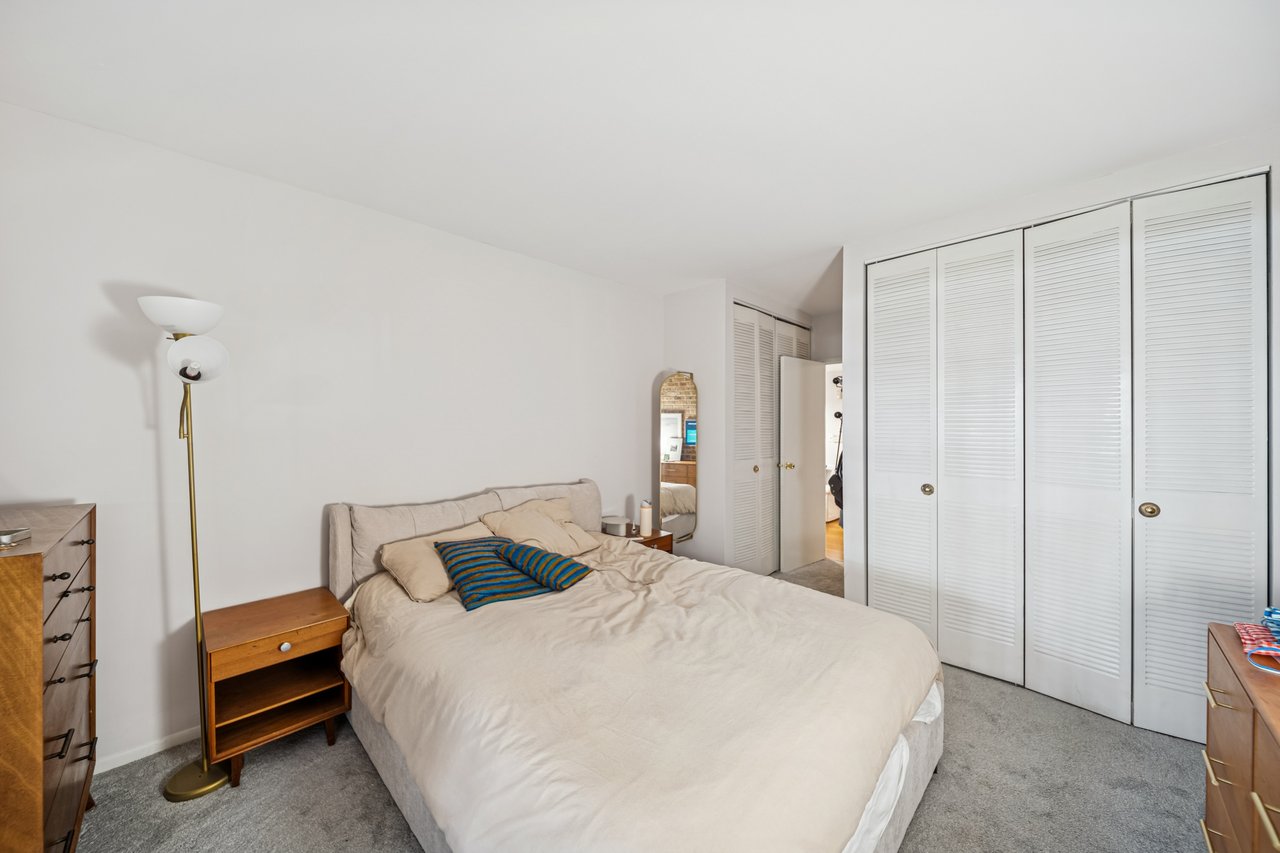 Chicago's Best Opportunity in  OLD TOWN