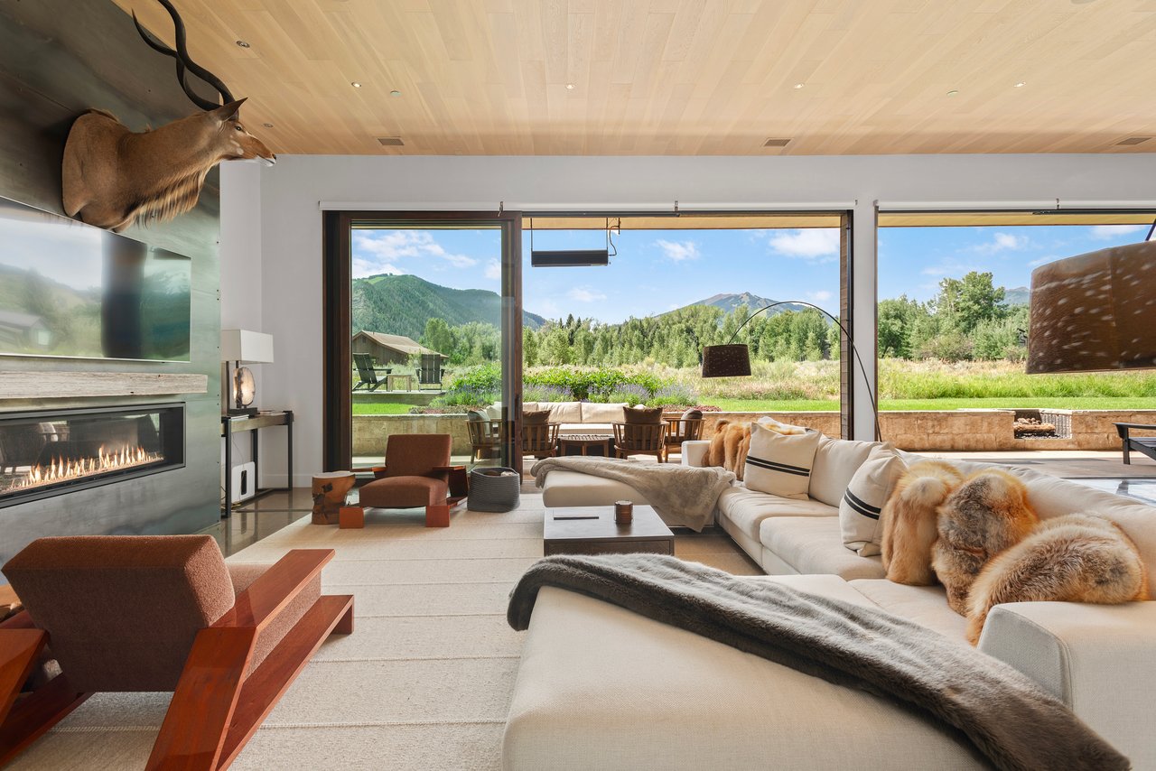 77 Overlook Drive