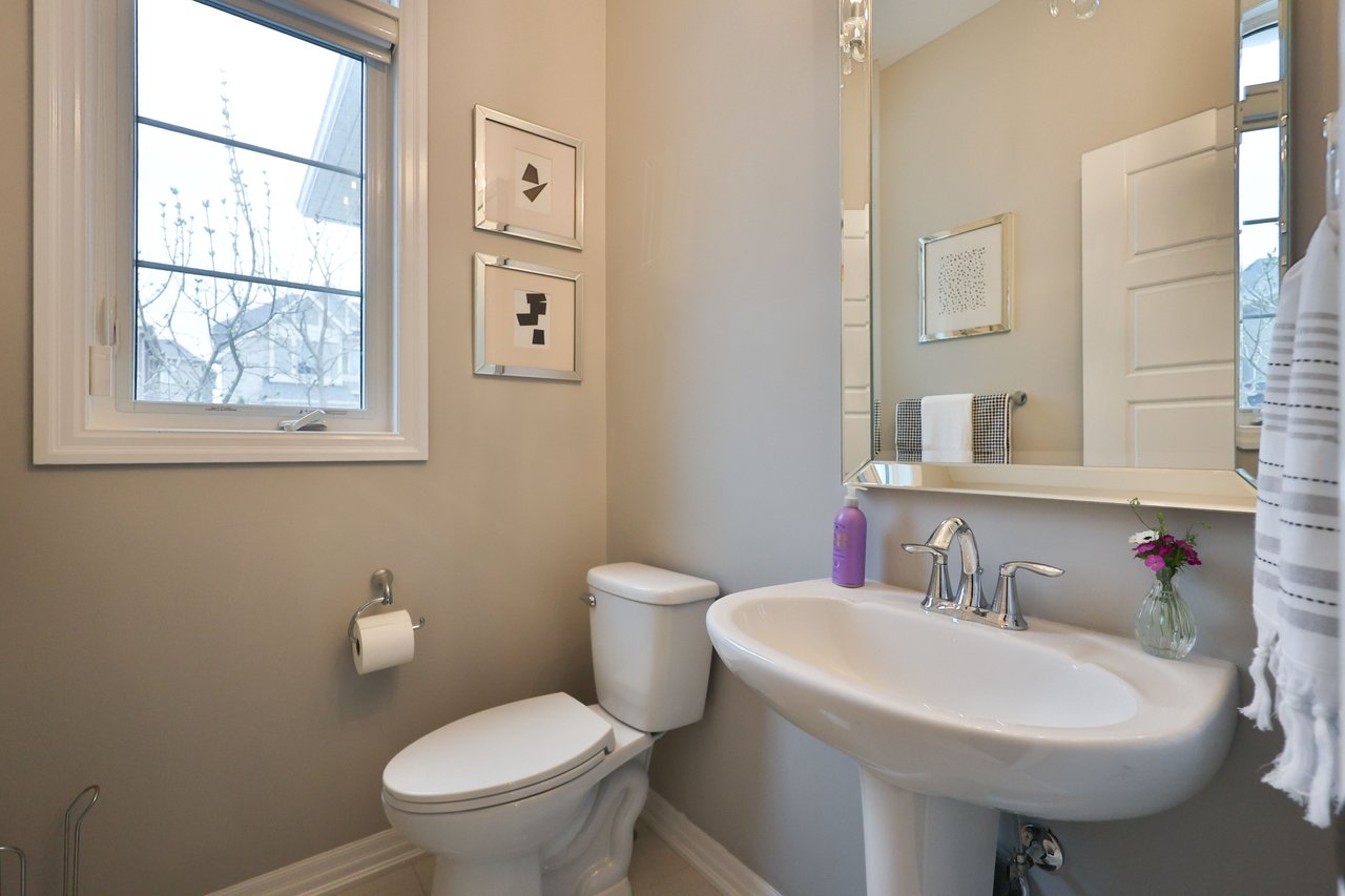 3205 Violet Gardens, Oakville