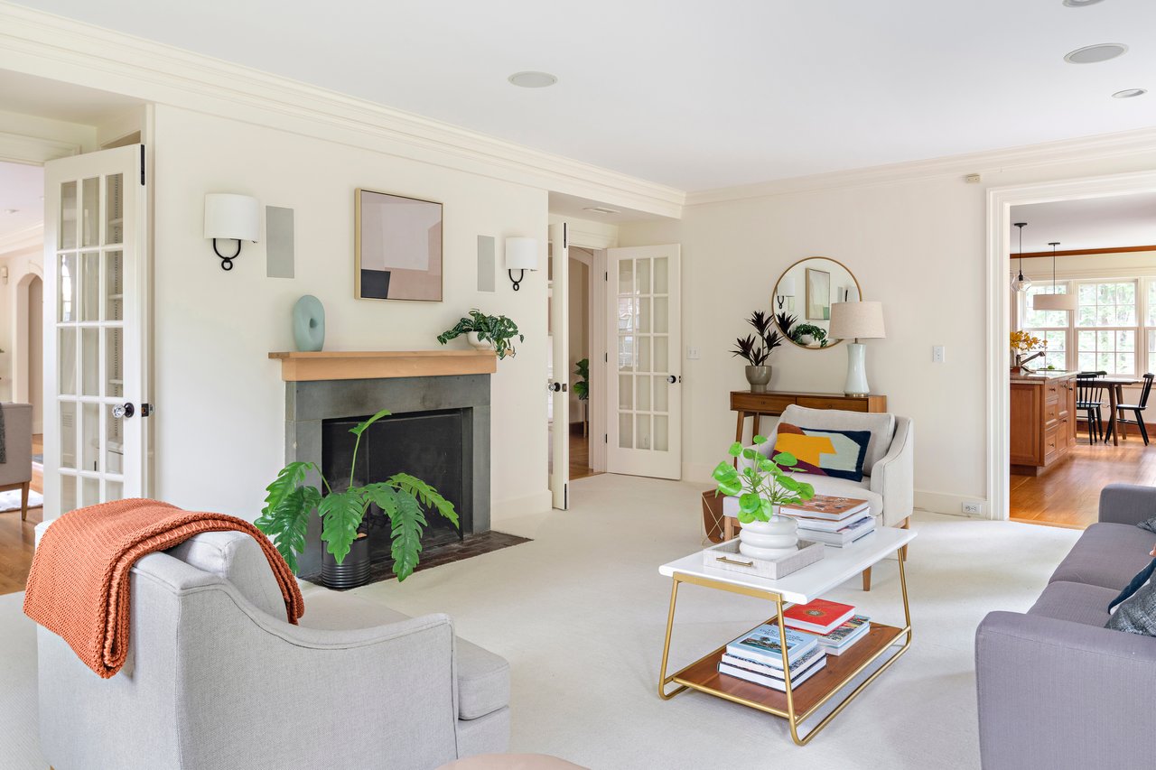 106 Coolidge Hl