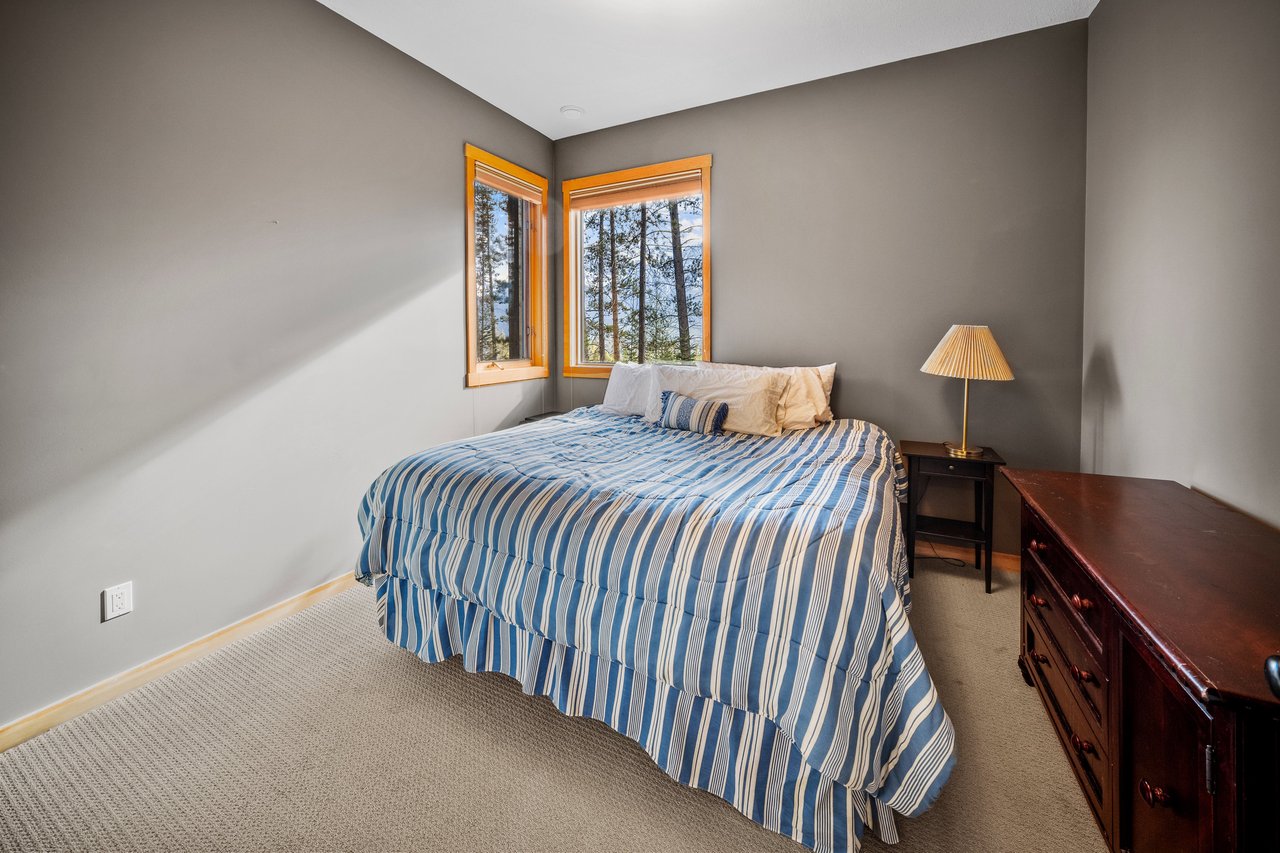 369 Eagle Heights