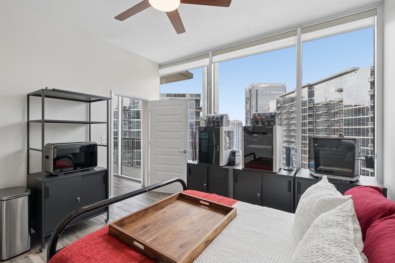1080 Peachtree Street NE Unit 1711