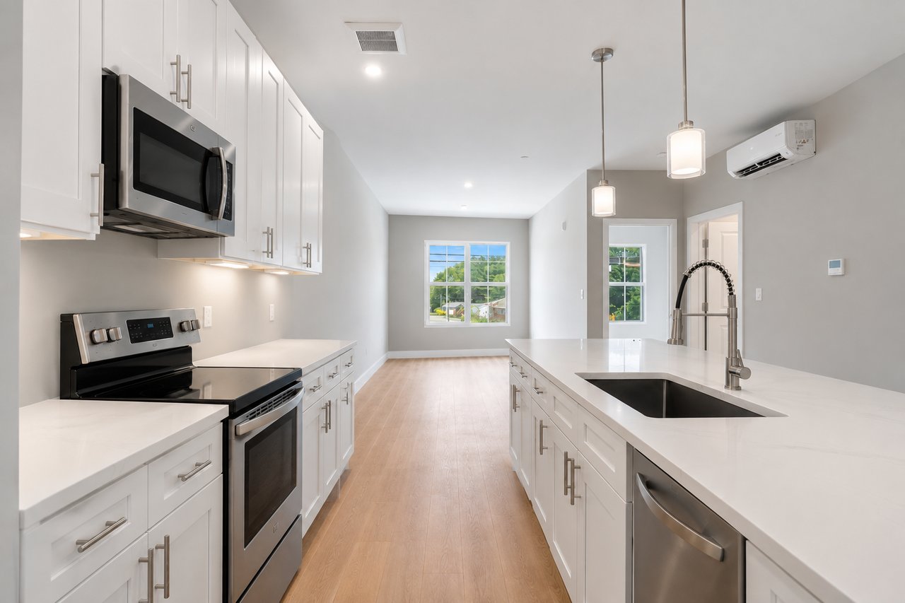 298 Main Street, 2B