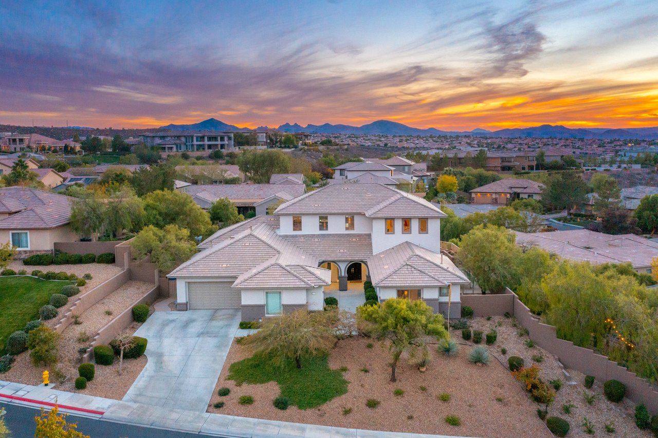 Anthem Country Club Henderson: Why This Golf Community Outperforms Other Henderson Luxury Neighborhoods