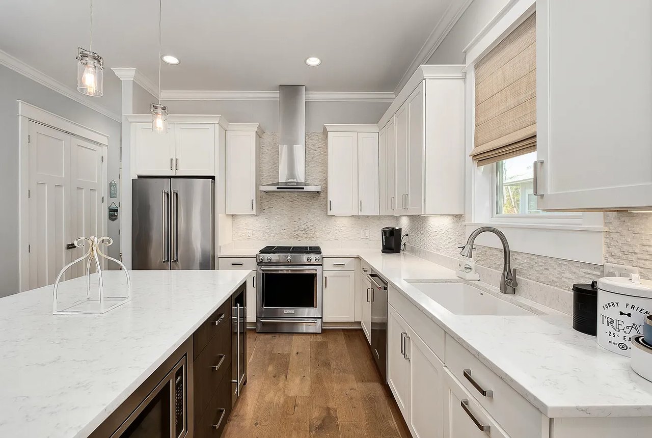 15 Trail Ln