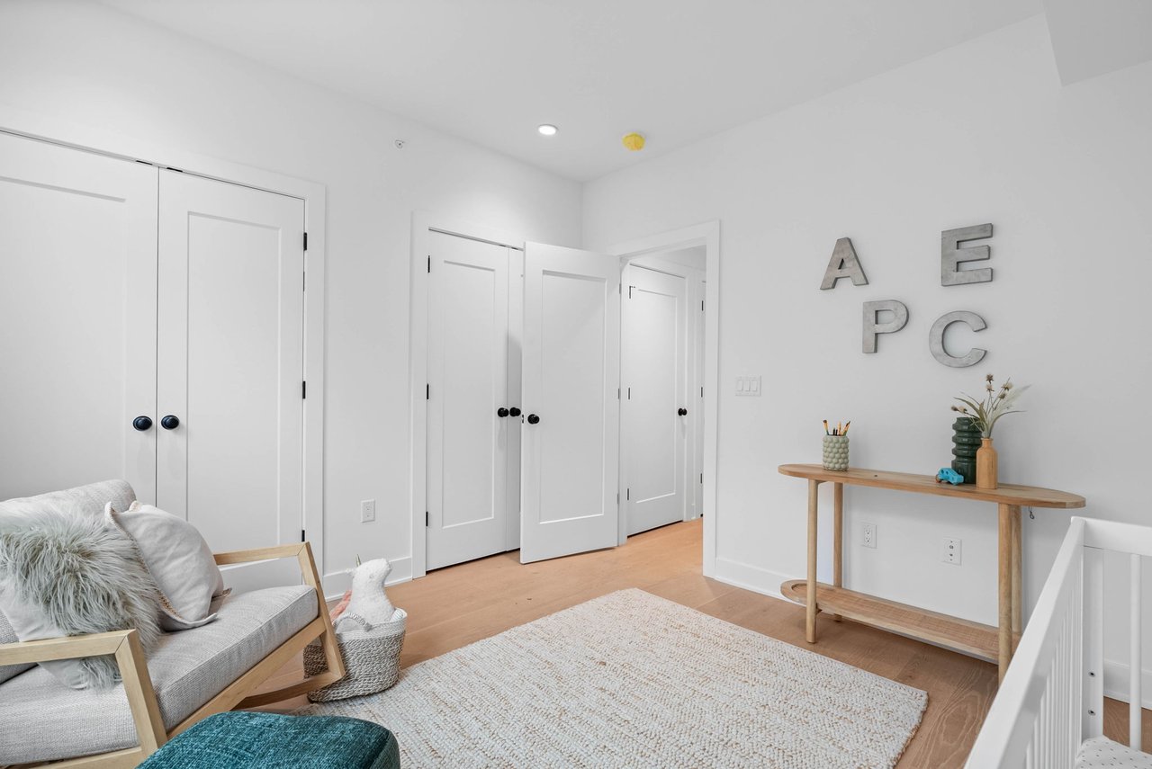 656 Fairmount Ave, Philadelphia, PA 19123