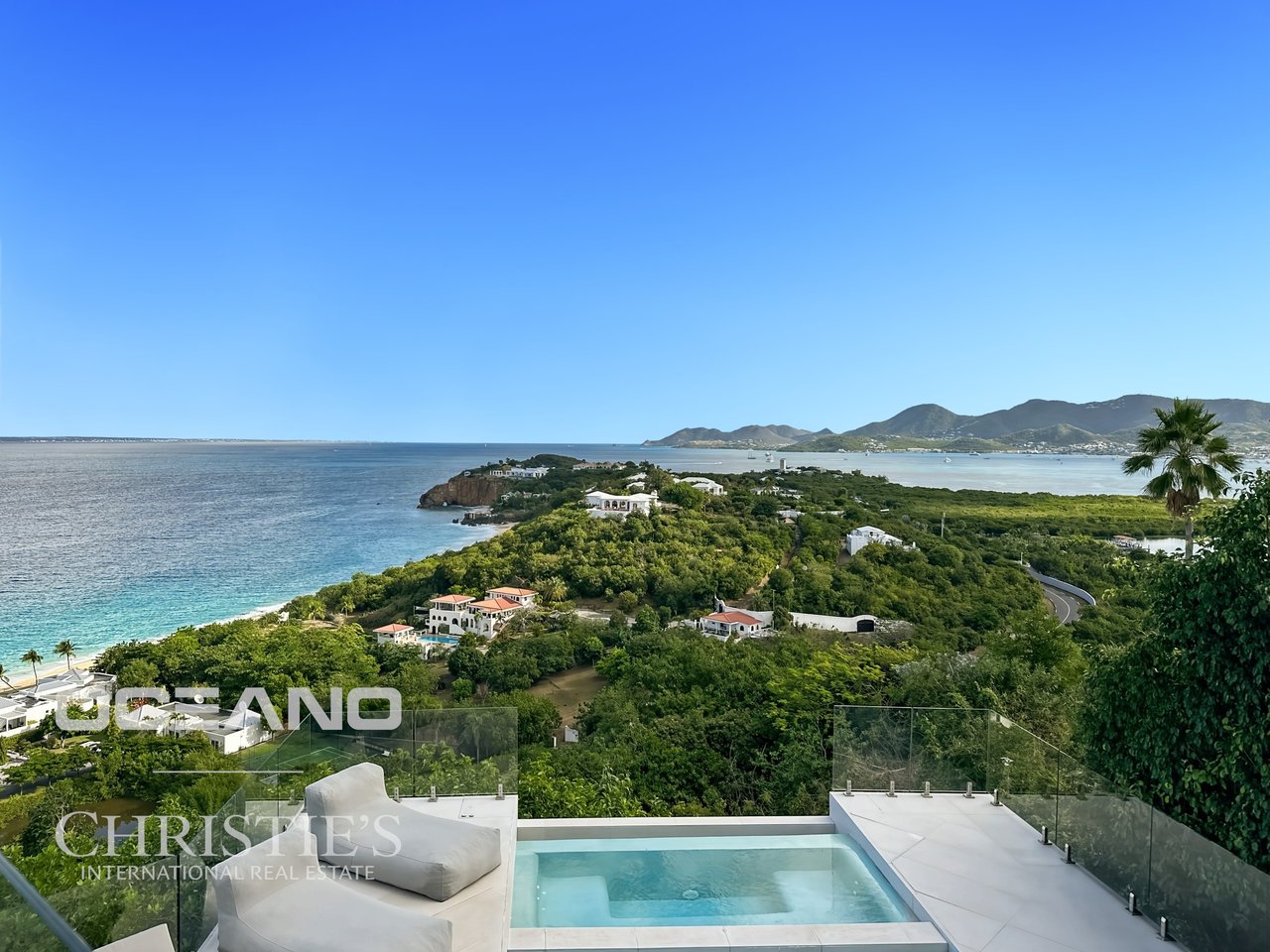 Cliffside Villa - Mont Rouge