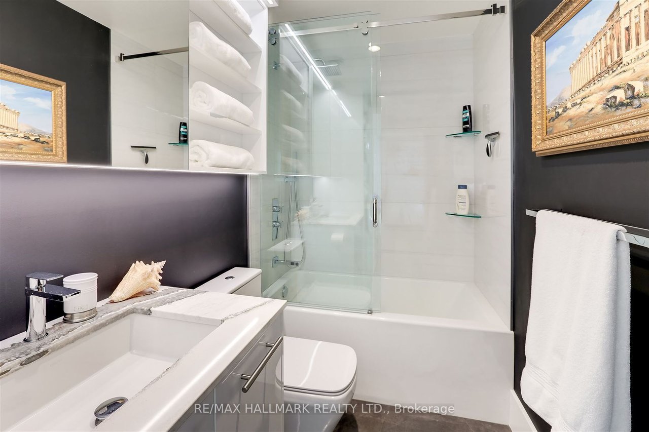 LUXURY AND SOPHISTICATION 