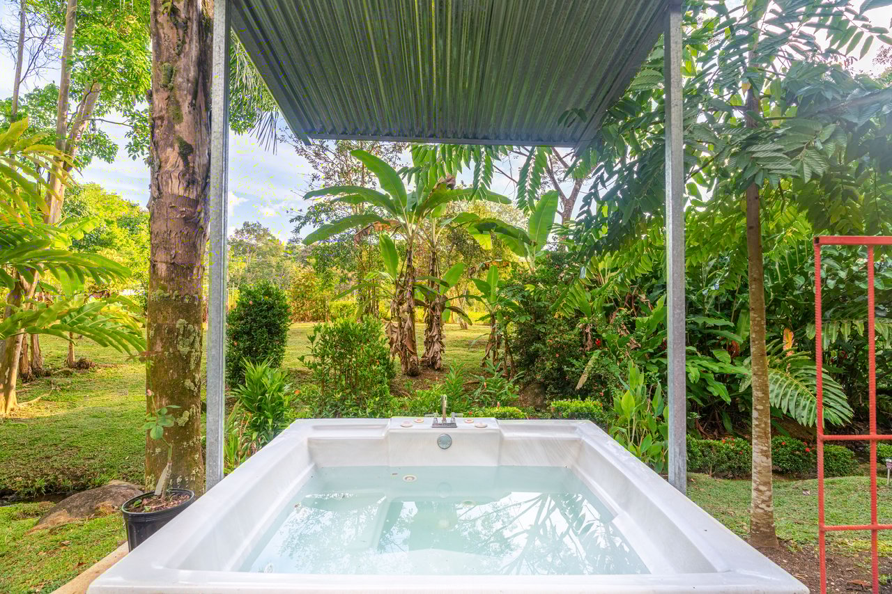 Creekside Harmony Villa | 4 Bedrooms • 3.5 Bathrooms • Private Pool • Surrounded by Nature