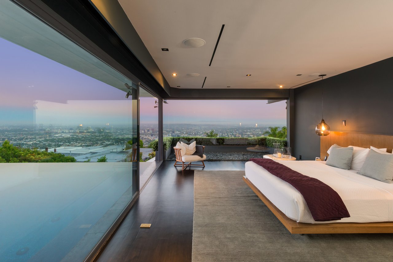 9010 Hopen Place, Sunset Strip