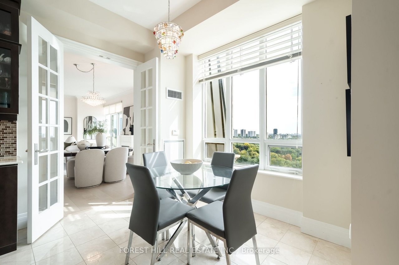 LIVING IN ARIA PENTHOUSES