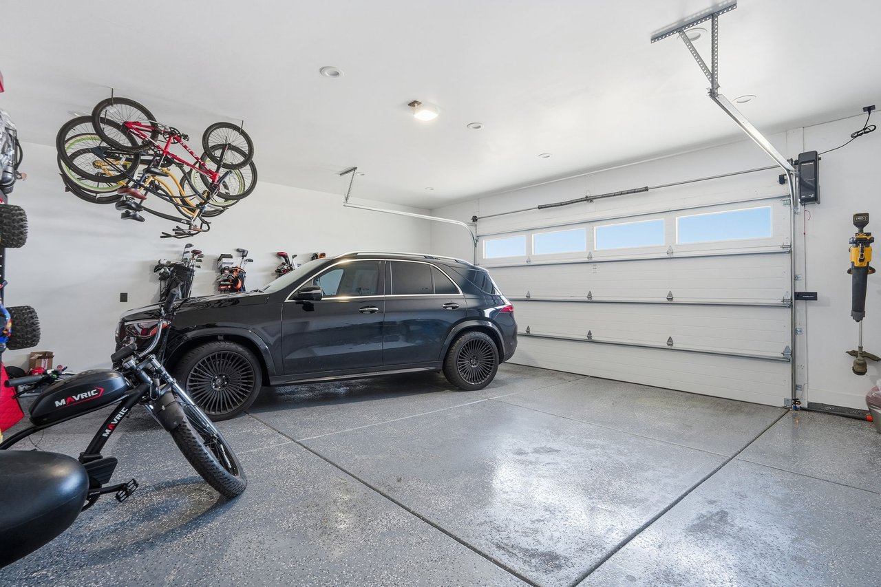 3901 E WELDON Avenue