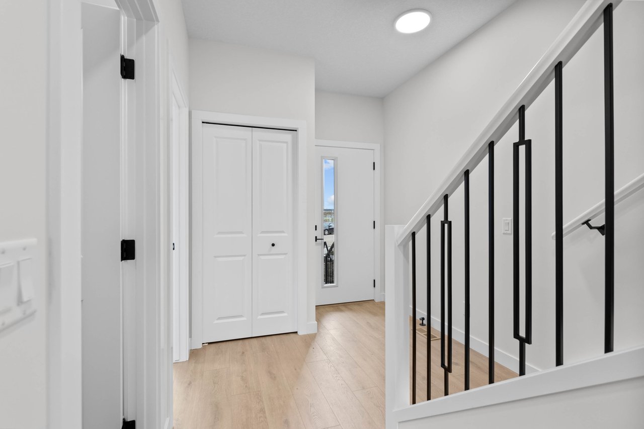 175 Belvedere Crescent SE