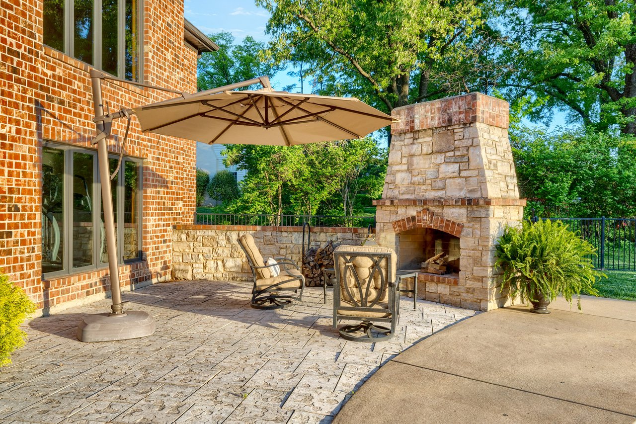 1015 Claymark Drive