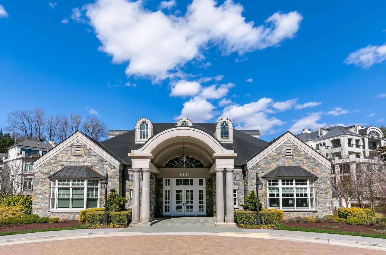 8201 River Rd, Bethesda, MD 20817