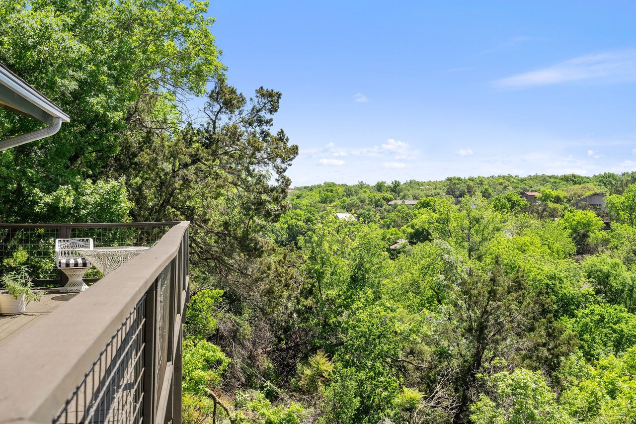 SOLD by Northwest Hills #1 Team: 7602 Rim Cove - Luxury Estate on Nearly an Acre