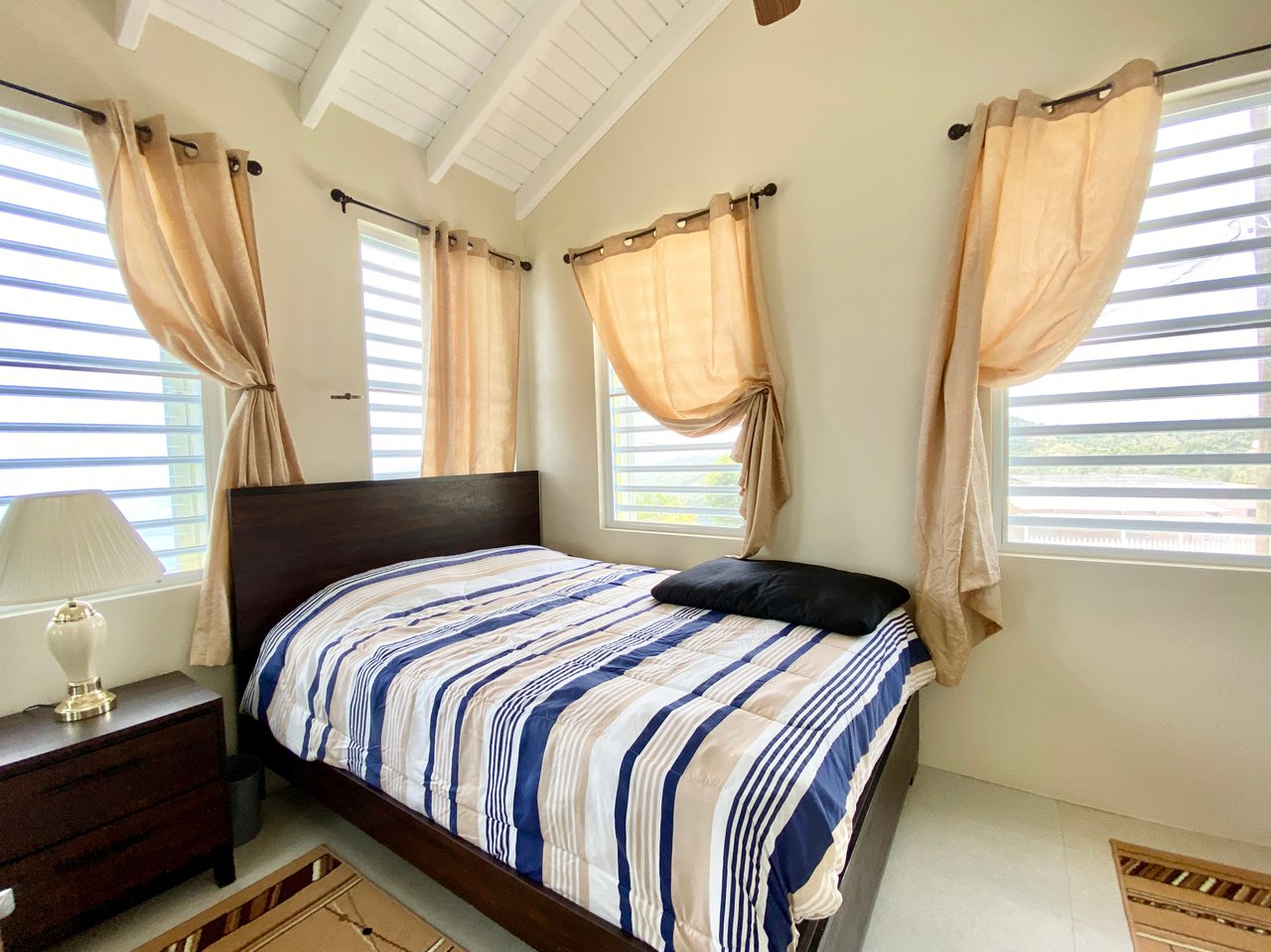 1113 Two x One Bedroom House 