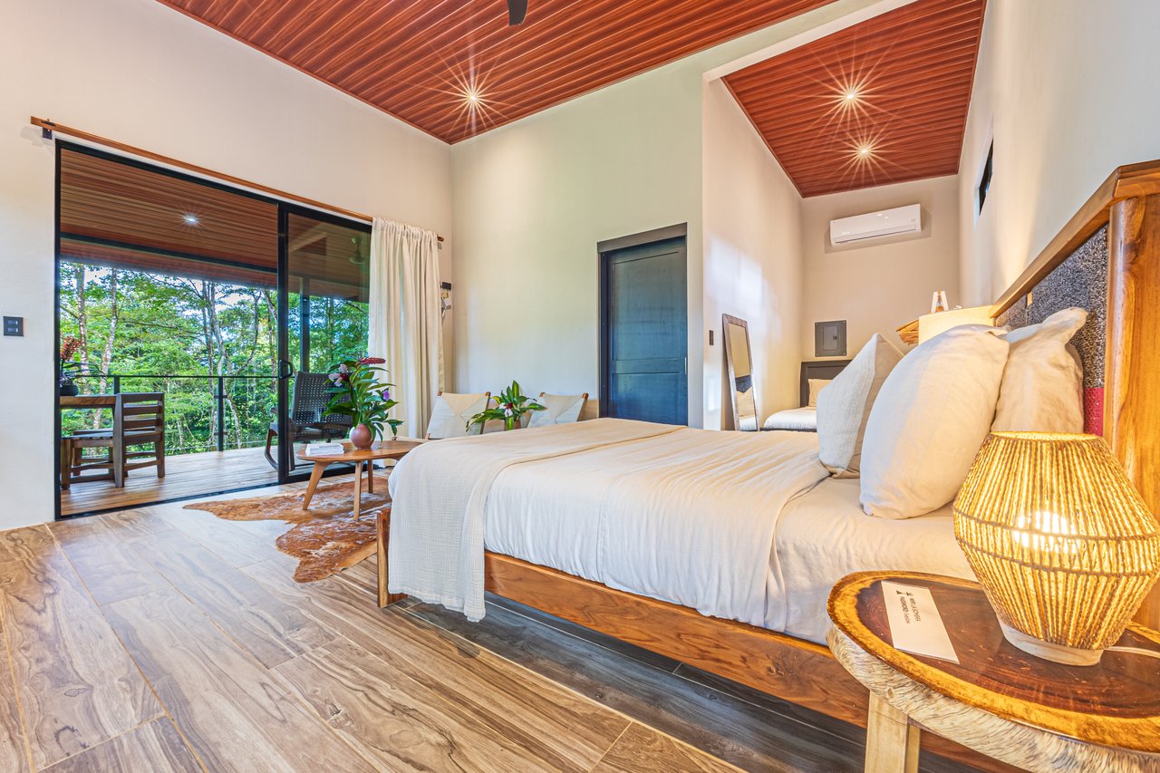 La Sombra Villas, Where Nature Meets Comfort in Tinamates!