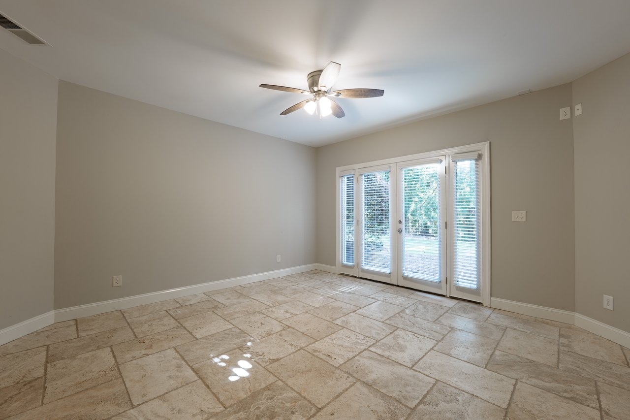 1425 Rolling Links Drive