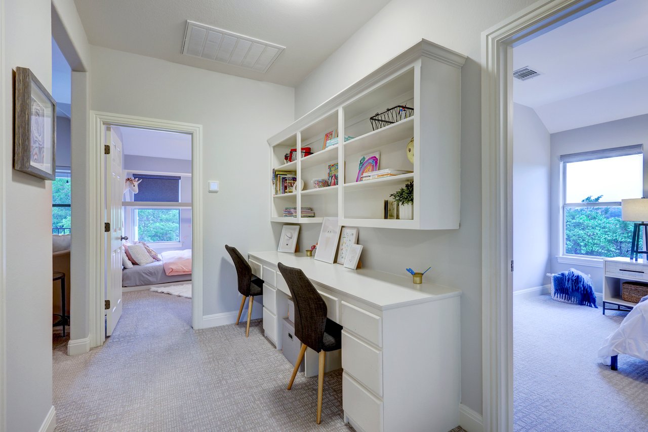 12100 Azure Shores Ct.