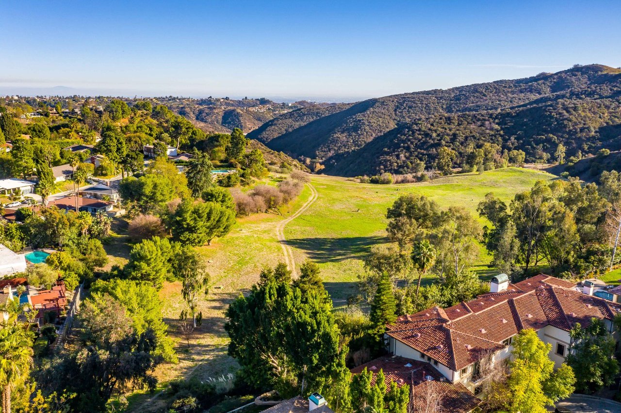 16677 Stone Oak Park