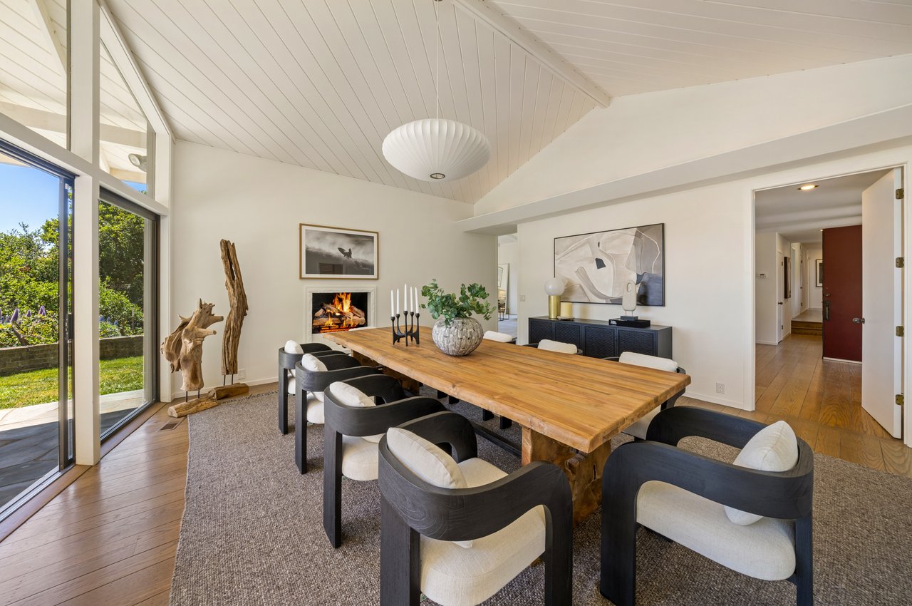 Rare 1+ Acre Dream Site