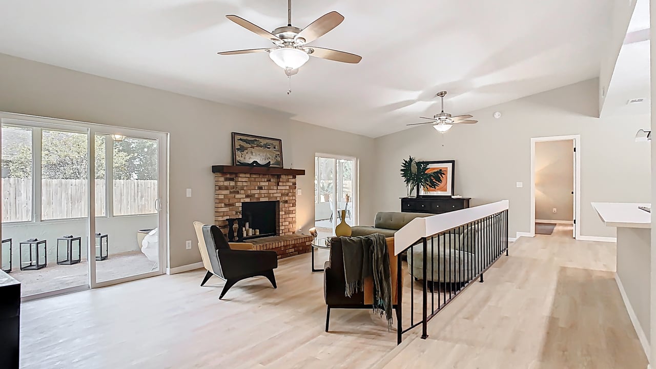 Spacious Open Concept Home in Winter Springs
