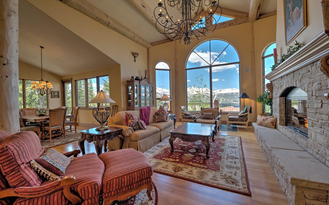 5 Easy Ways to Brighten a Room