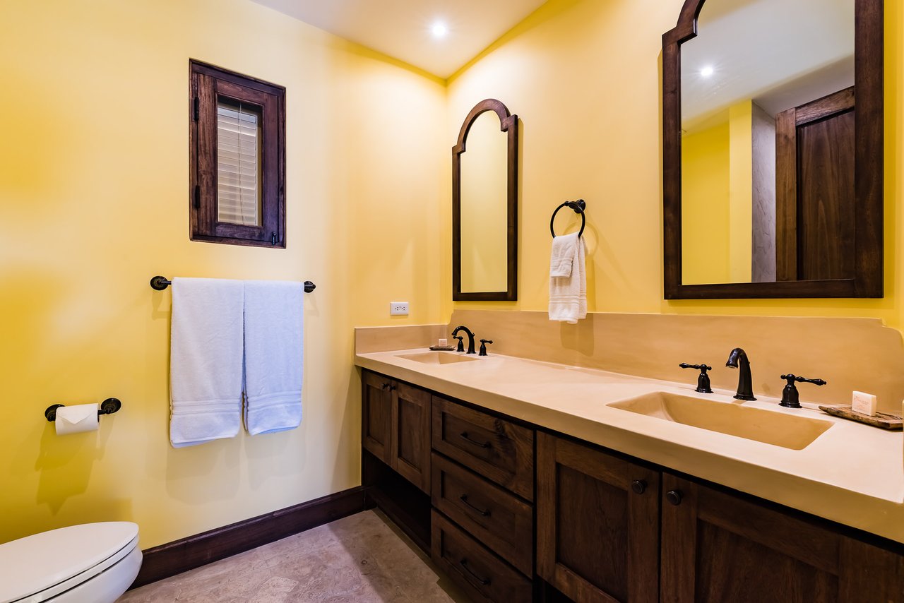 36 Plaza Carlota | Elegant Rooftop Flat with Ocean & Mountain Views in Downtown Las Catalinas