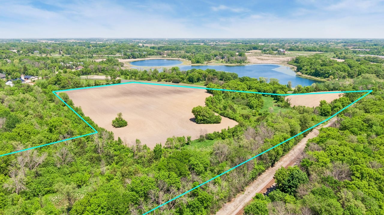 3305 Pioneer Trail, Medina