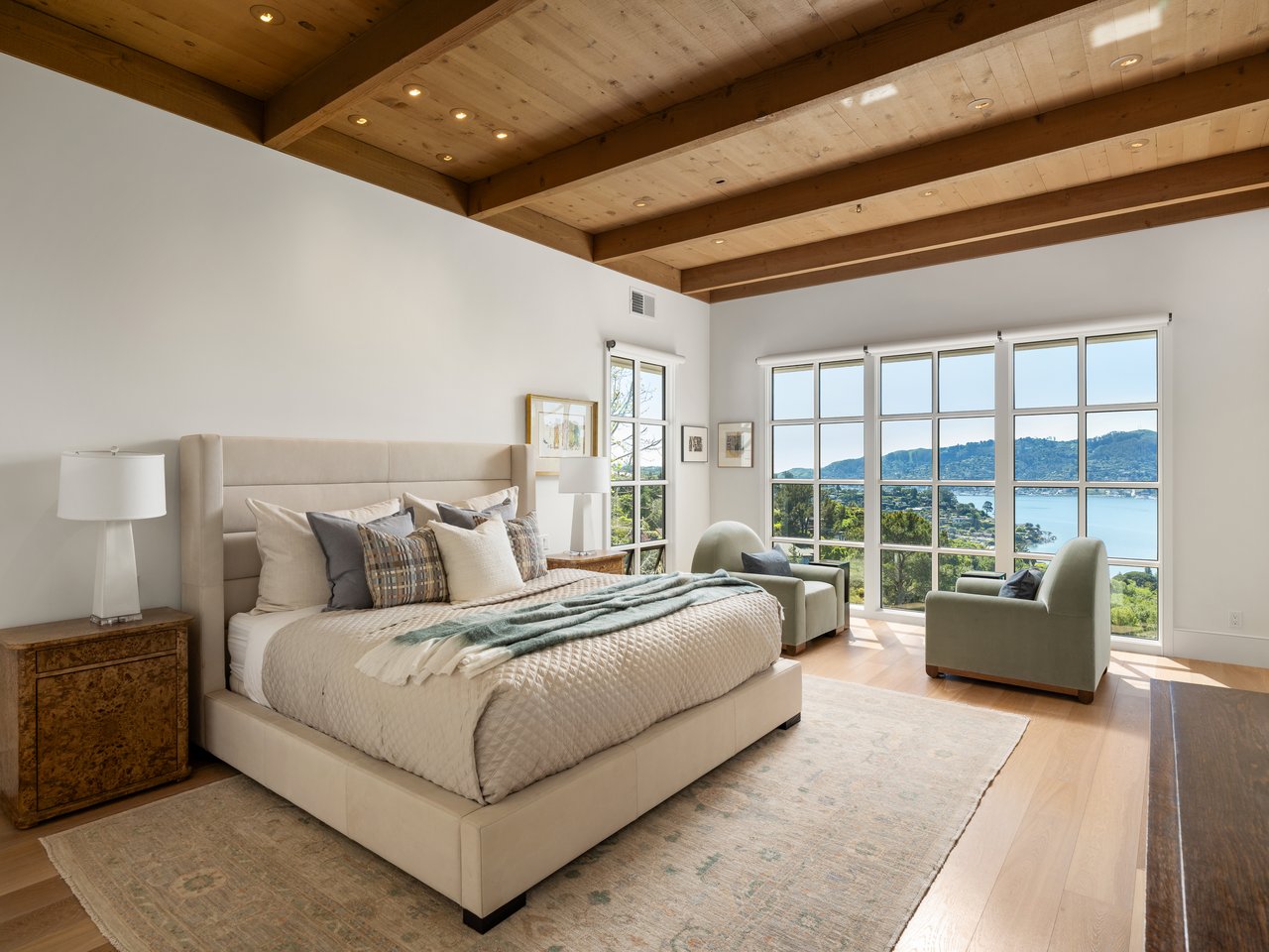 The Extraordinary Round Hill Estate