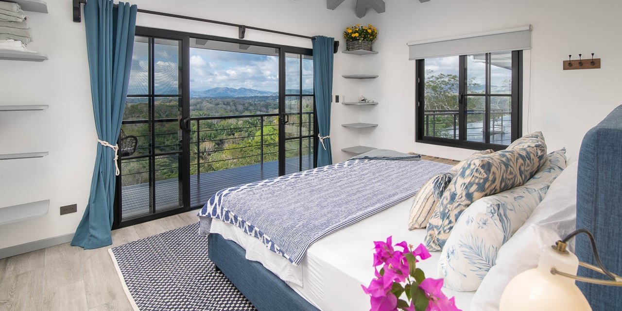 Villa Frangipani / Playa Hermosa, Santiago, Santa Teresa